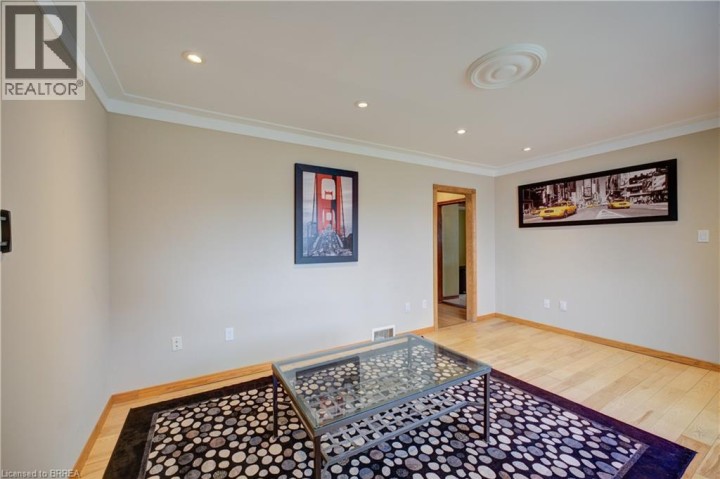 Photo 6 at 37 Frank Street, Holmedale, Brantford