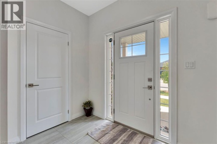 Photo 4 at 16 Cumberland Street, Echo Place, Brantford