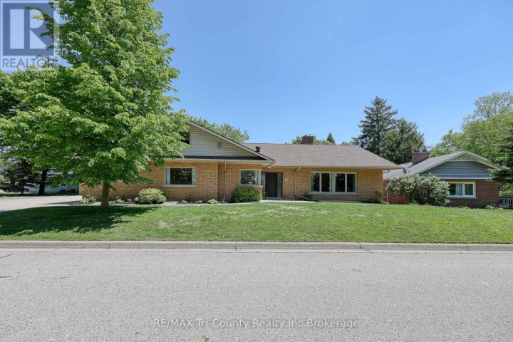 Photo 2 at 16 Delevan Crescent, Tillsonburg