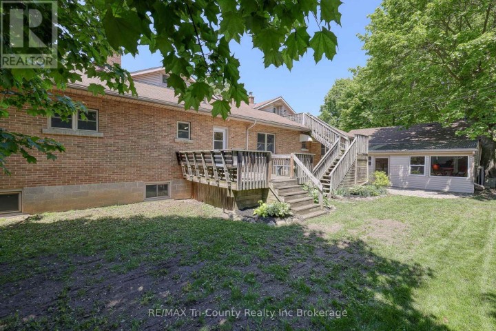 Photo 38 at 16 Delevan Crescent, Tillsonburg