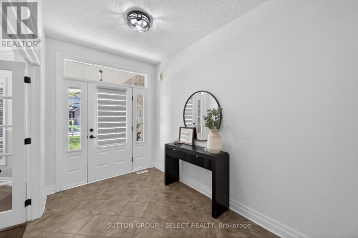 Photo 13 at 220 Boyd Boulevard, Ingersoll (Thamesford), Ingersoll