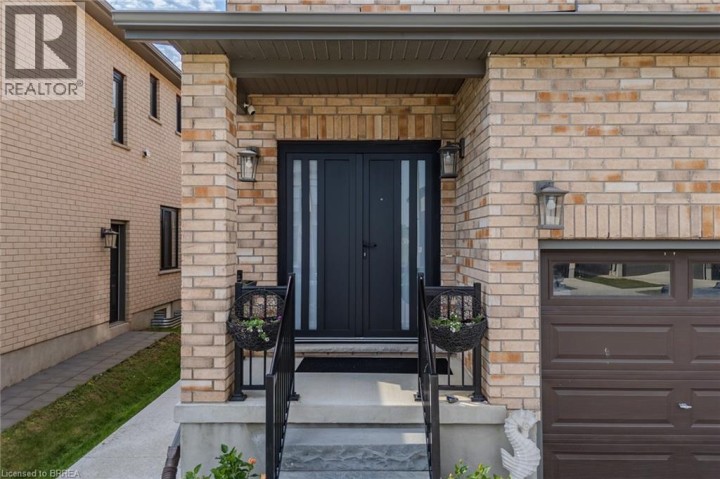 Photo 2 at 87 Grandville Circle, Innerkip (Victoria Park), Woodstock