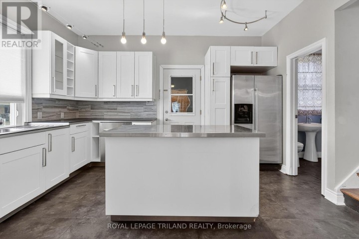Photo 10 at 40 Metcalfe Street, St. Thomas