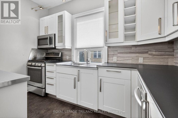 Photo 12 at 40 Metcalfe Street, St. Thomas