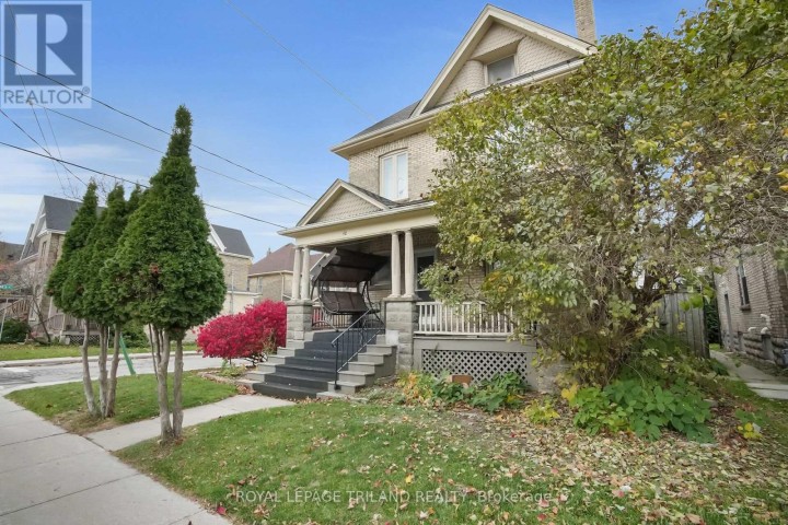 Photo 2 at 40 Metcalfe Street, St. Thomas