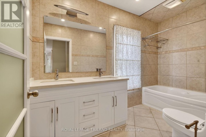 Photo 23 at 40 Metcalfe Street, St. Thomas