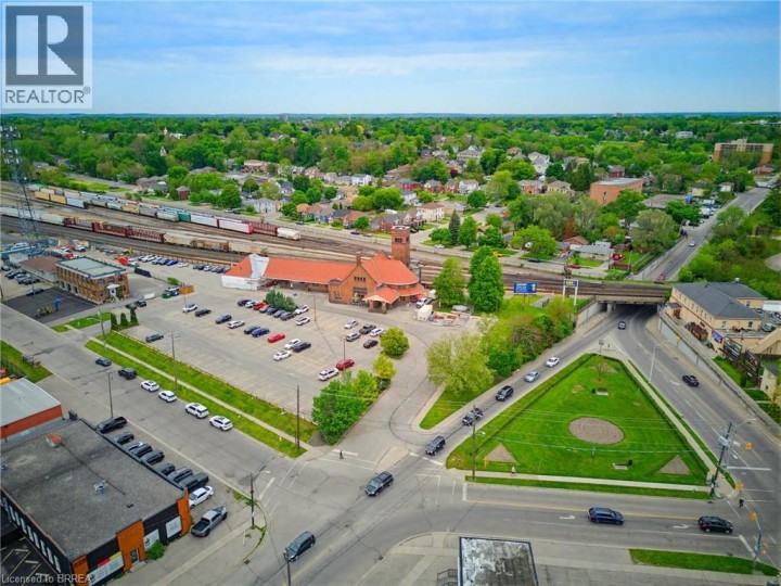 Photo 20 at 12 Marlborough Street, Downtown Core, Brantford