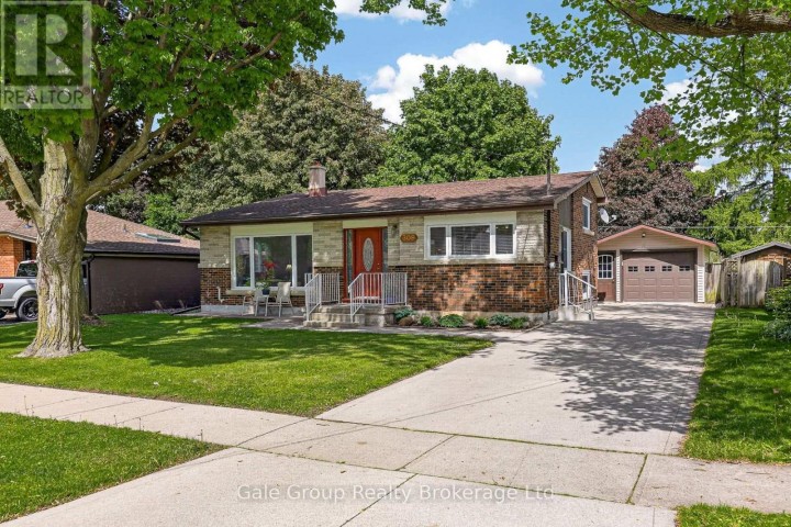 Photo 3 at 308 Willowgrove Crescent, Woodstock - North, Woodstock