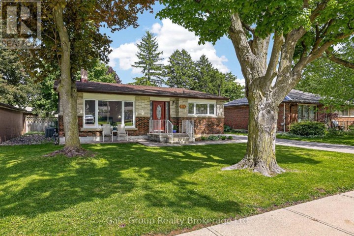 Photo 5 at 308 Willowgrove Crescent, Woodstock - North, Woodstock
