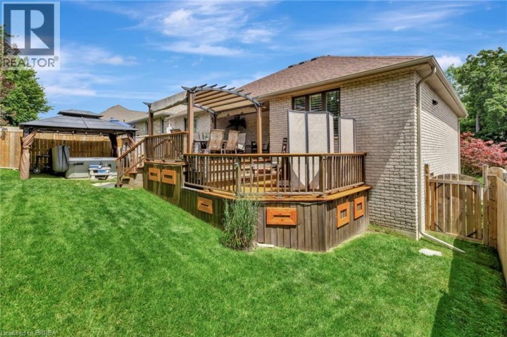 Photo 22 at 10 Stratford Terrace, Hillcrest, Brantford