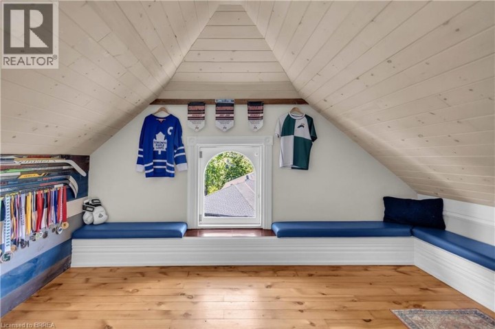 Photo 38 at 18 Hawarden Avenue, Holmedale, Brantford