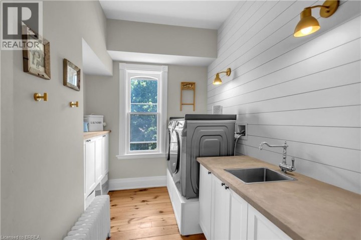 Photo 23 at 18 Hawarden Avenue, Holmedale, Brantford