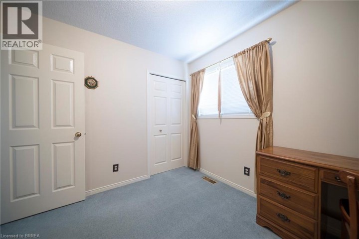 Photo 20 at 23 Trillium Way, Brier Park, Brantford