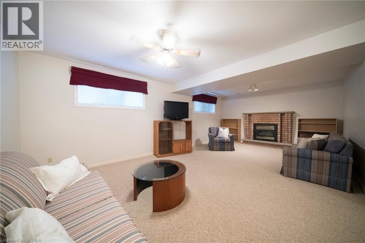 Photo 21 at 23 Trillium Way, Brier Park, Brantford