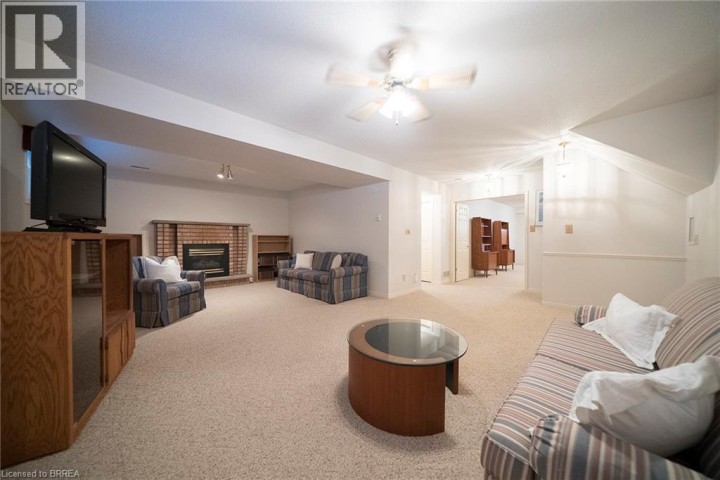 Photo 22 at 23 Trillium Way, Brier Park, Brantford