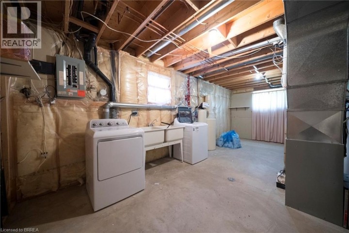 Photo 27 at 23 Trillium Way, Brier Park, Brantford