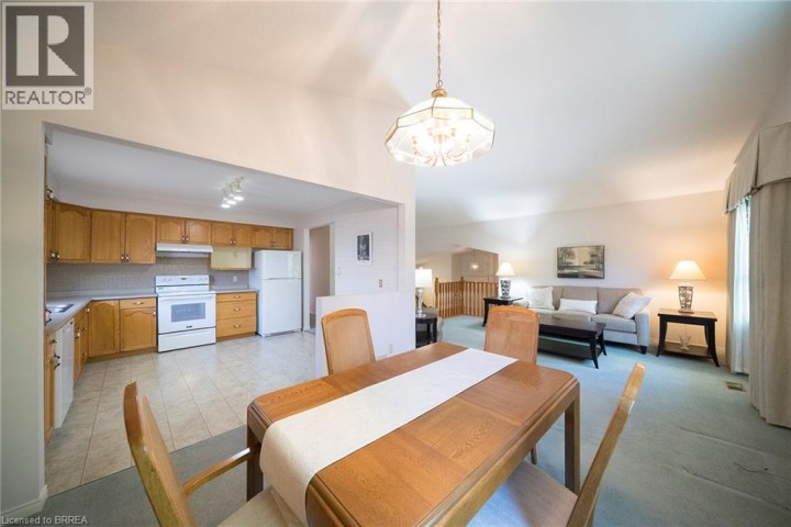 Photo 8 at 23 Trillium Way, Brier Park, Brantford