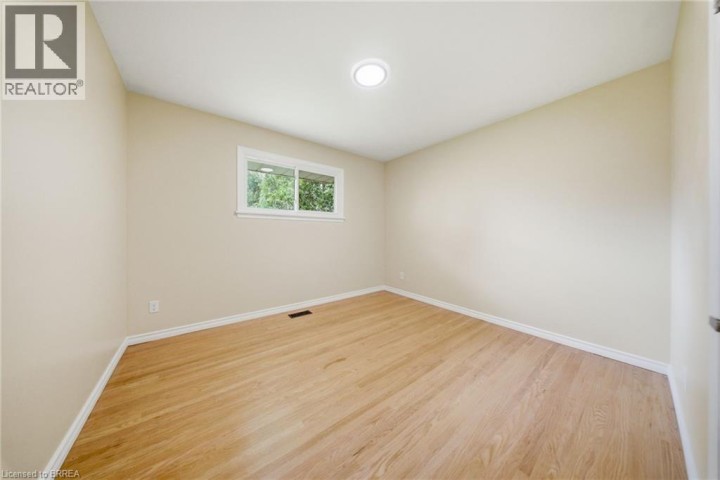 Photo 12 at 401 Nelson Street, Echo Place, Brantford