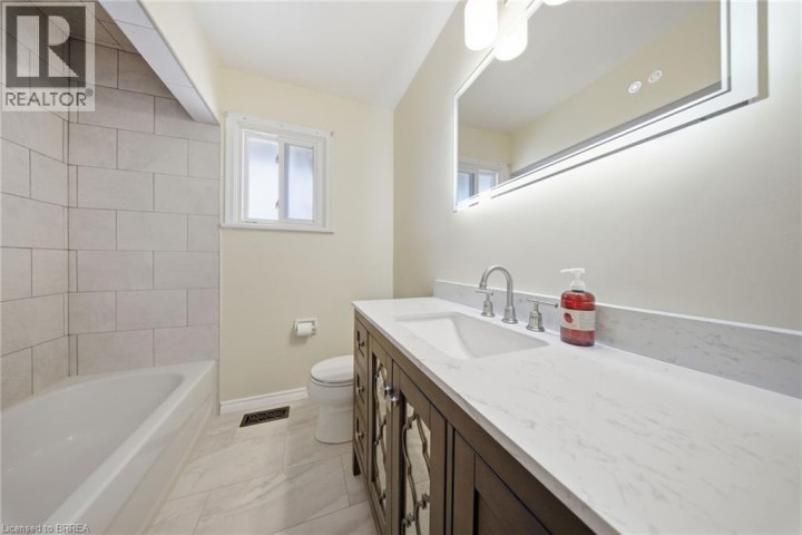 Photo 13 at 401 Nelson Street, Echo Place, Brantford