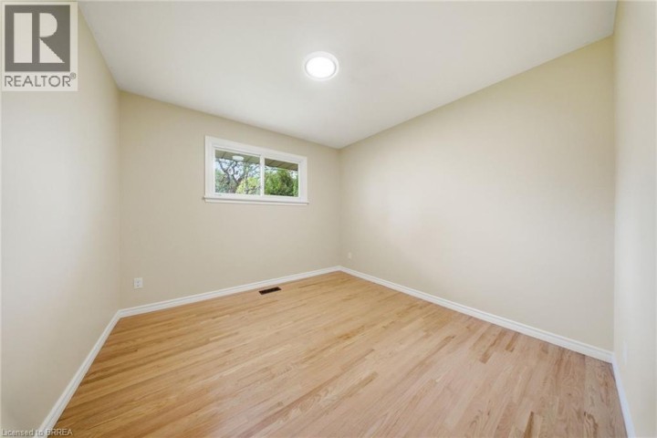 Photo 11 at 401 Nelson Street, Echo Place, Brantford