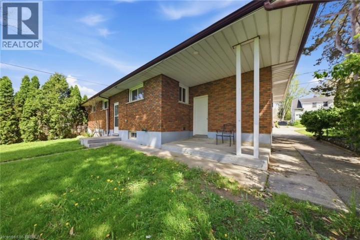 Photo 19 at 401 Nelson Street, Echo Place, Brantford