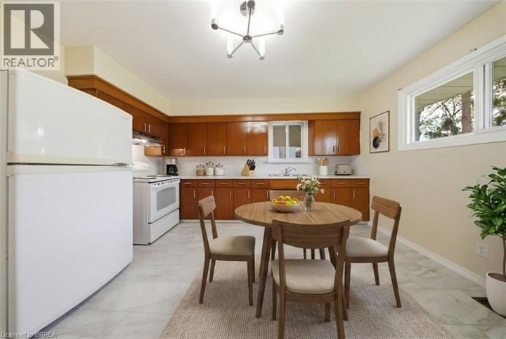 Photo 5 at 401 Nelson Street, Echo Place, Brantford