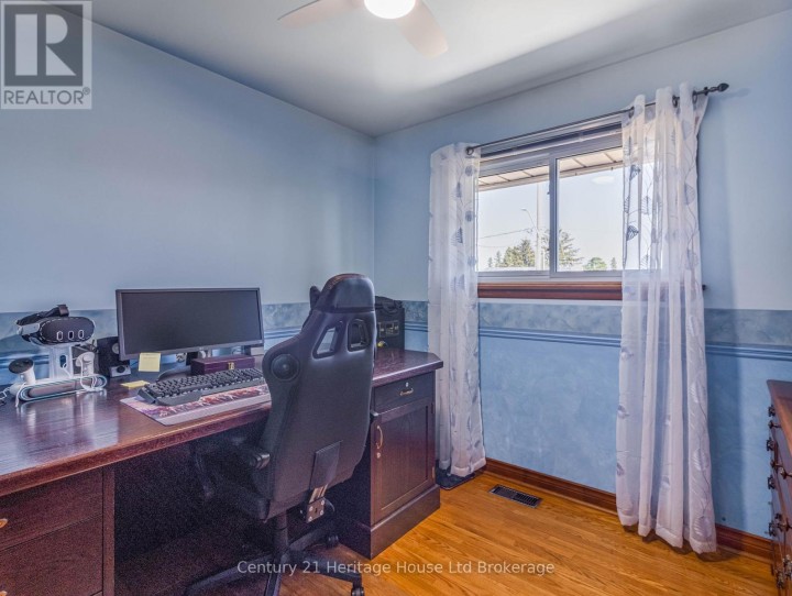 Photo 19 at 153 N Springbank Avenue, Woodstock - North, Woodstock
