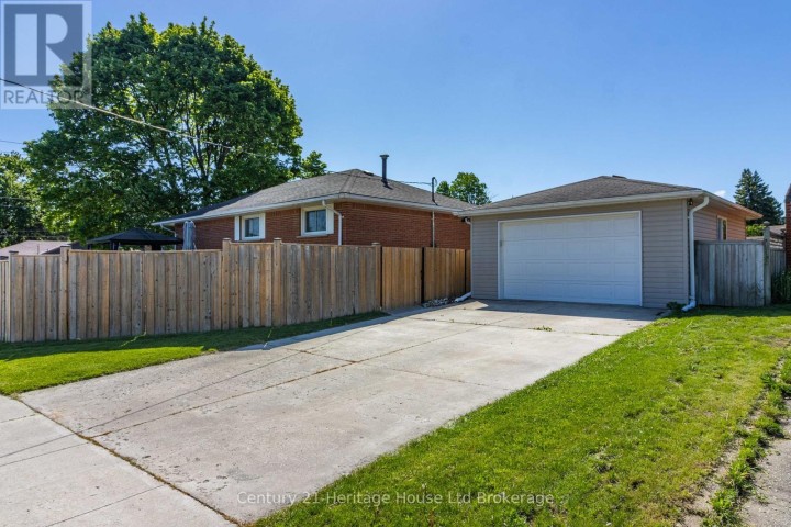 Photo 2 at 153 N Springbank Avenue, Woodstock - North, Woodstock