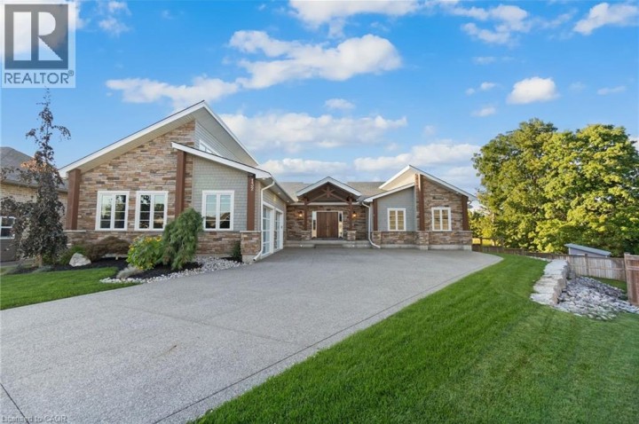 Photo 2 at 132 Parkview Drive, Woodstock - North, Woodstock