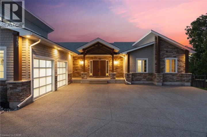 Photo 3 at 132 Parkview Drive, Woodstock - North, Woodstock