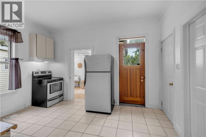 Photo 13 at 16 Ruth Street, Eagle Place East, Brantford