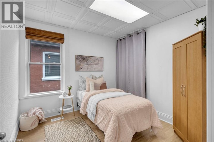 Photo 21 at 16 Ruth Street, Eagle Place East, Brantford