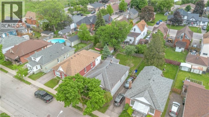 Photo 32 at 16 Ruth Street, Eagle Place East, Brantford