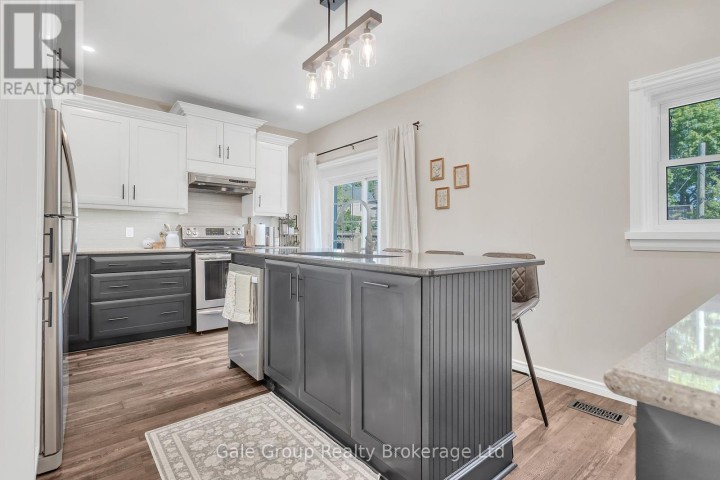 Photo 11 at 577 George Street, Woodstock - North, Woodstock