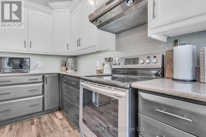 Photo 14 at 577 George Street, Woodstock - North, Woodstock