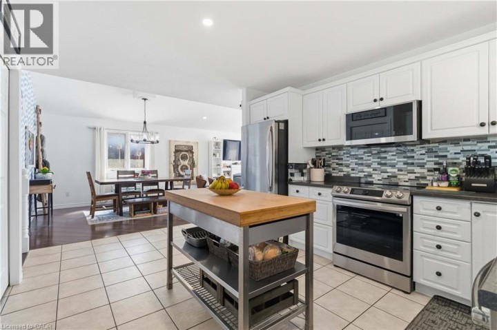 Photo 17 at 36 Garner's Lane, Empire, Brantford