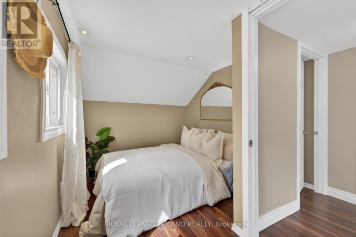 Photo 21 at 29 Marlboro Street, Woodstock - North, Woodstock