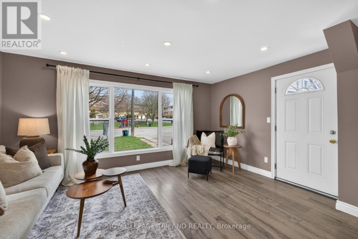 Photo 5 at 29 Marlboro Street, Woodstock - North, Woodstock