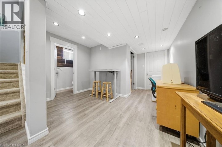 Photo 24 at 40 Mission Road, Mission Estates, Brantford