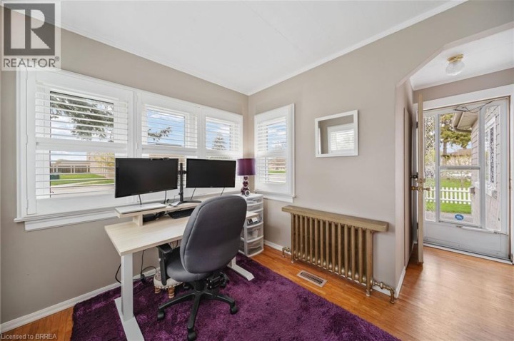 Photo 11 at 111 Tollgate Road, Sky Acres, Brantford