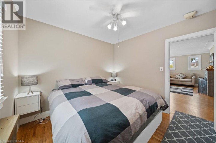 Photo 12 at 111 Tollgate Road, Sky Acres, Brantford