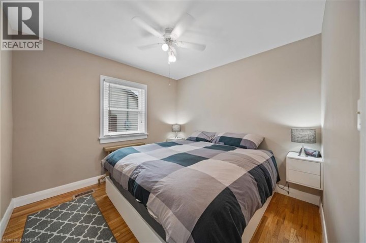 Photo 13 at 111 Tollgate Road, Sky Acres, Brantford