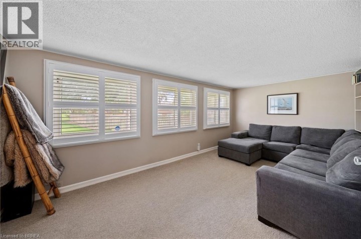 Photo 14 at 111 Tollgate Road, Sky Acres, Brantford