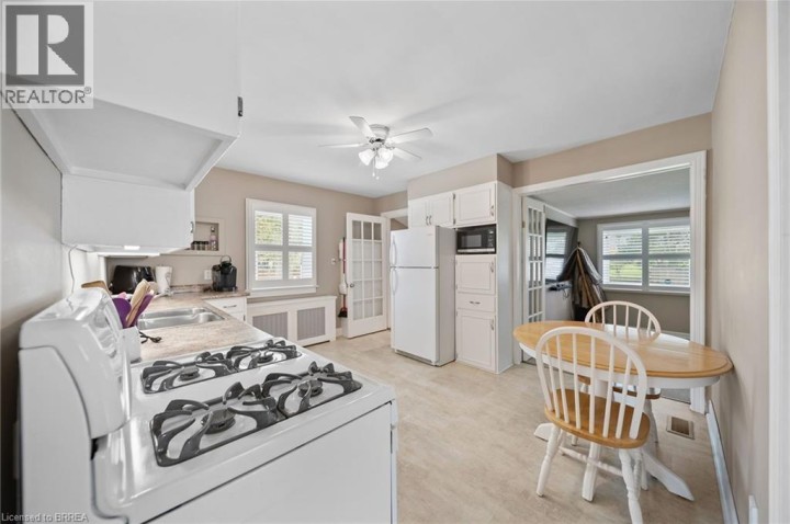 Photo 23 at 111 Tollgate Road, Sky Acres, Brantford