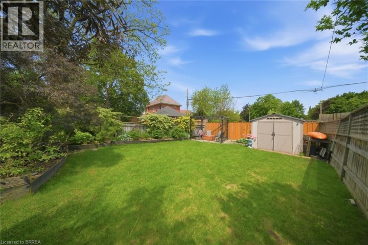 Photo 31 at 62 East Avenue, Victoria / Arthur, Brantford