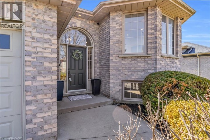 Photo 4 at 5 Bradbury Crescent, Innerkip (Fair Grounds), Woodstock