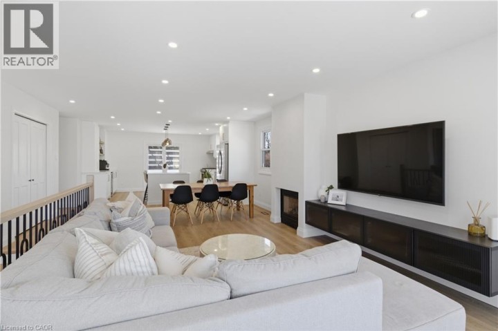 Photo 9 at 5 Bradbury Crescent, Innerkip (Fair Grounds), Woodstock