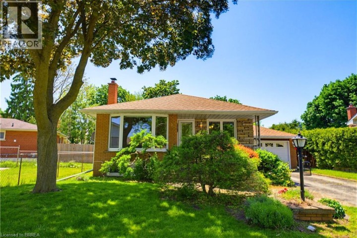 Photo 1 at 11 Marshall Street, Fairview / Greenbrier, Brantford