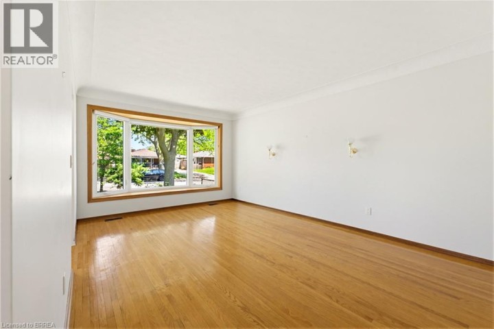 Photo 20 at 11 Marshall Street, Fairview / Greenbrier, Brantford