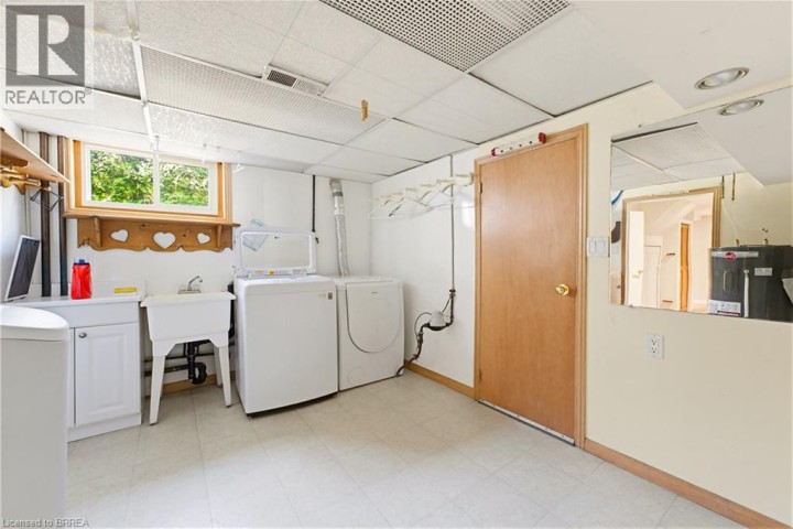 Photo 32 at 11 Marshall Street, Fairview / Greenbrier, Brantford